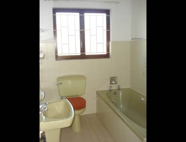 3 BEDROOM SECTIONAL TITLE FOR SALE IN SCOTTBURGH CENTRAL